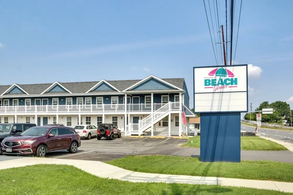 Community Pool Access: Rehoboth Beach Unit!