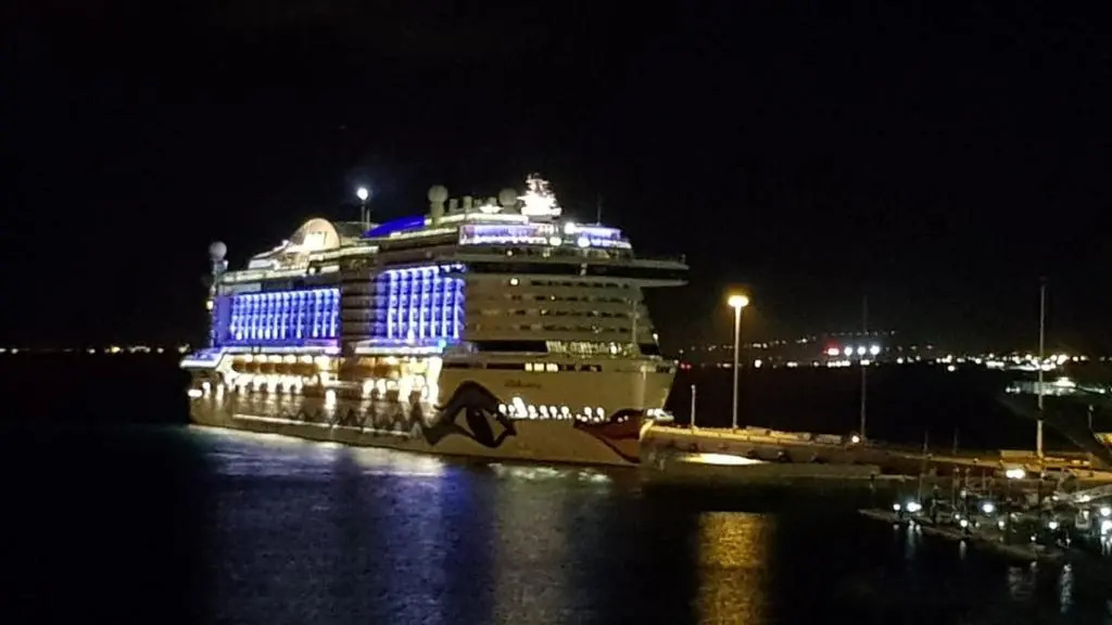 Apartamento La Marina 3