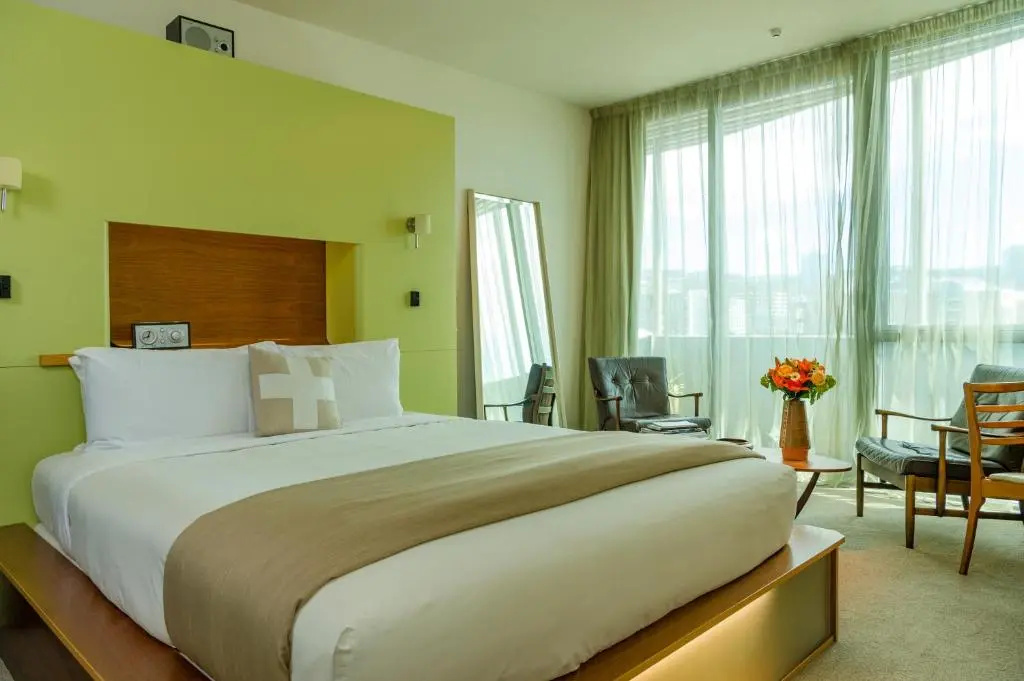 Superior Double room with city view (full double bed)