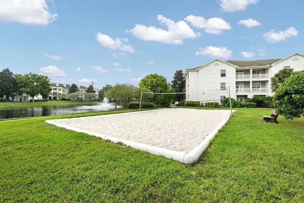Landing Furnished Apartments near UNF