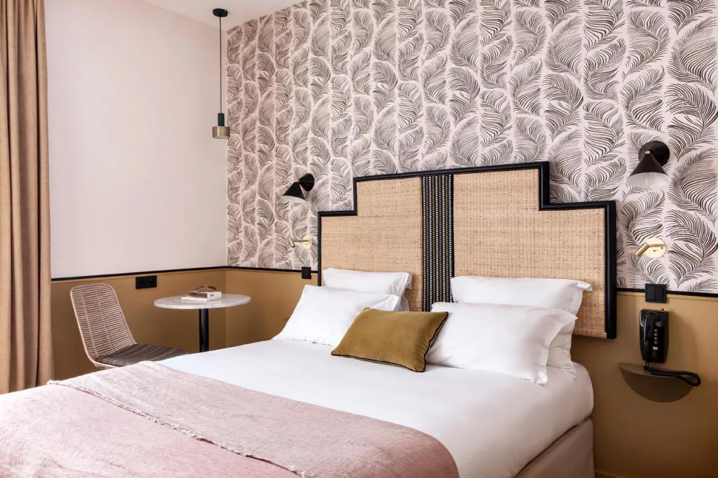 Superior Double room (full double bed)