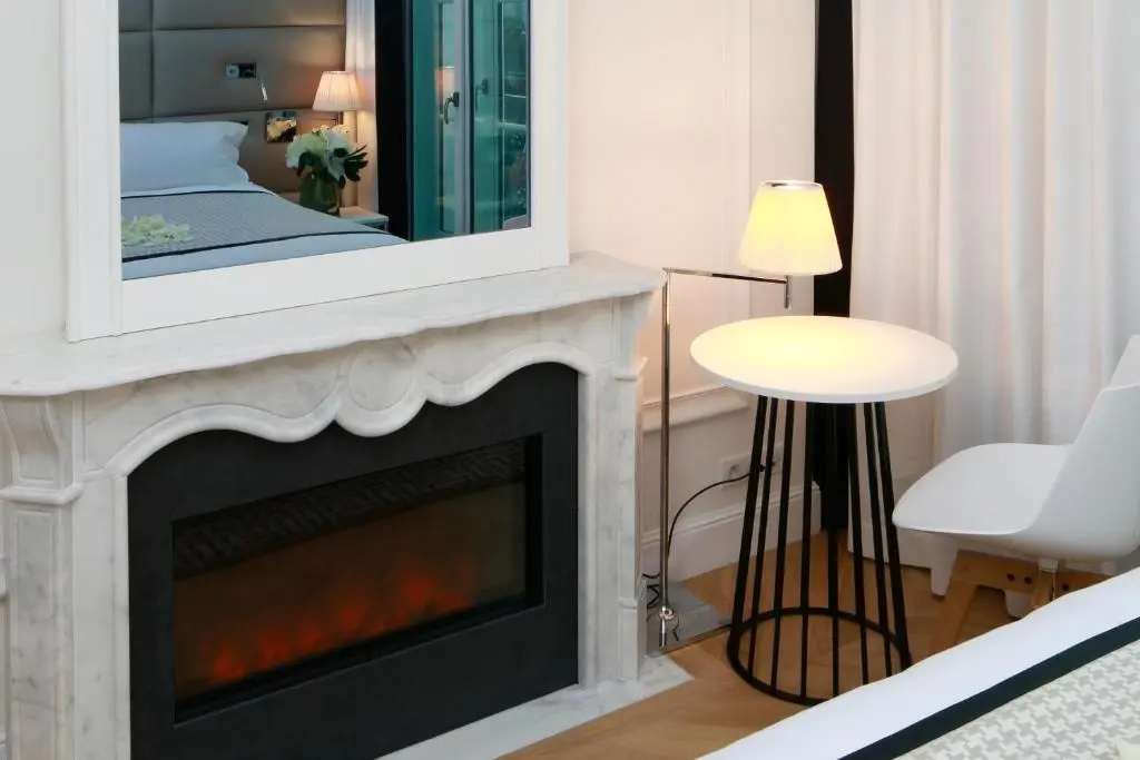 Hotel R de Paris 65