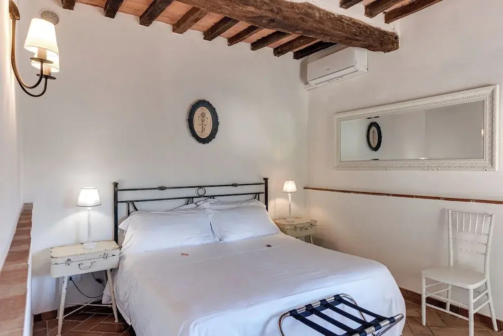 Superior Double Suite (full double bed)