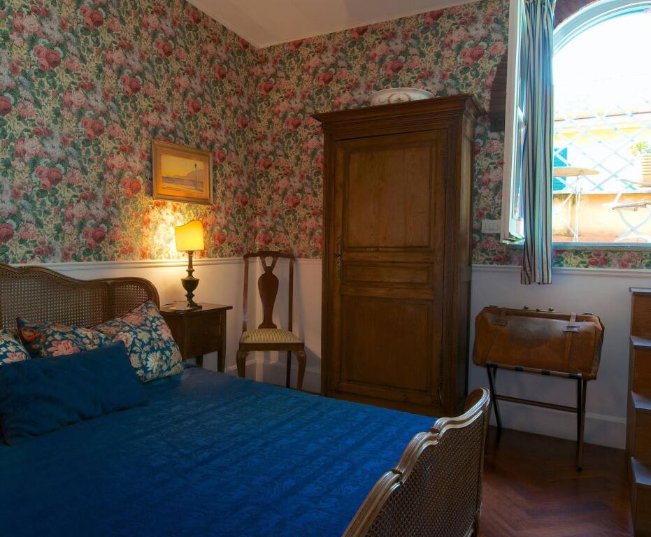 Guest House Arco dei Tolomei by null