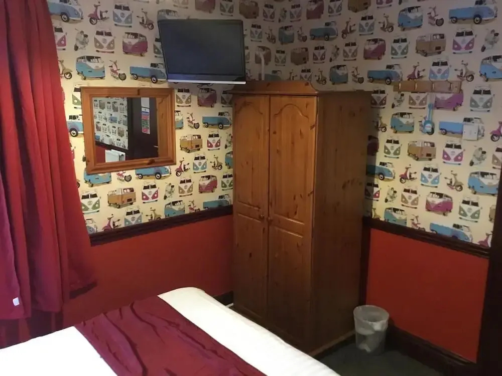 Superior Triple room
