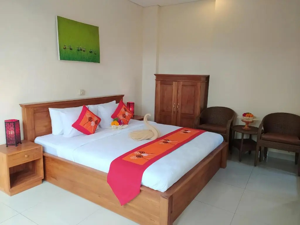 Standard Double room with pool view (full double bed)