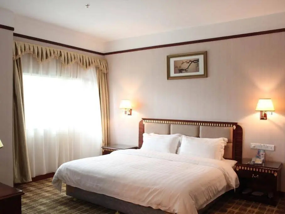 Guofeng Hotel Hongling