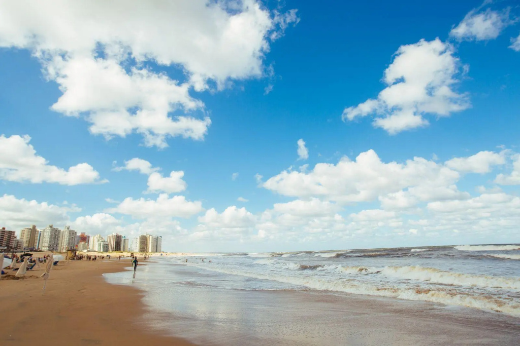 Beach & Waterfront