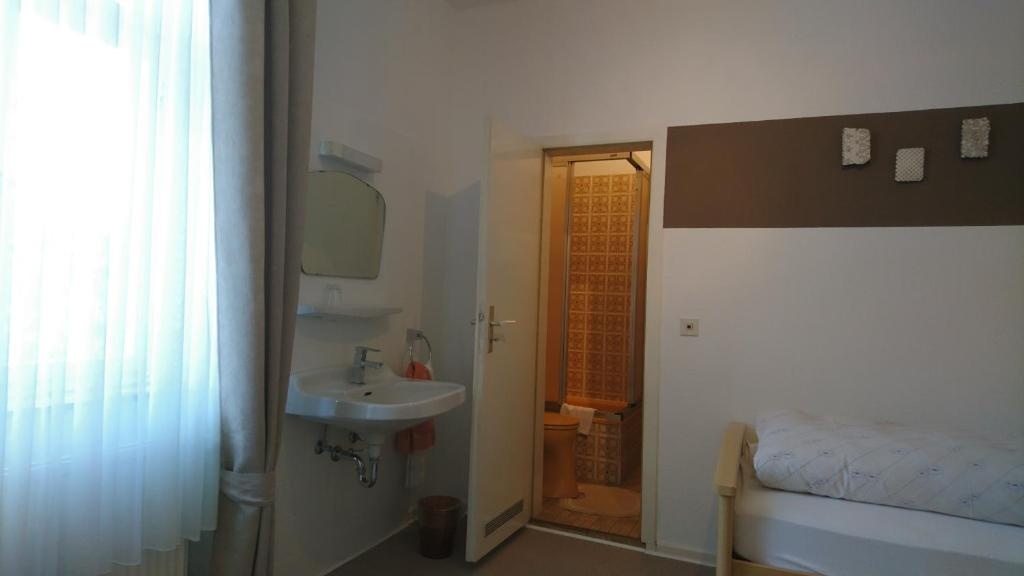 Landhotel Gasthof zur Post - Chambres