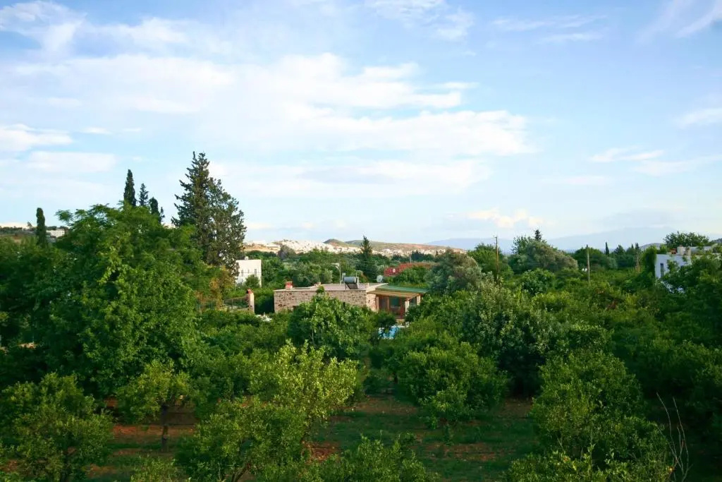 2 Bedrooms Villa