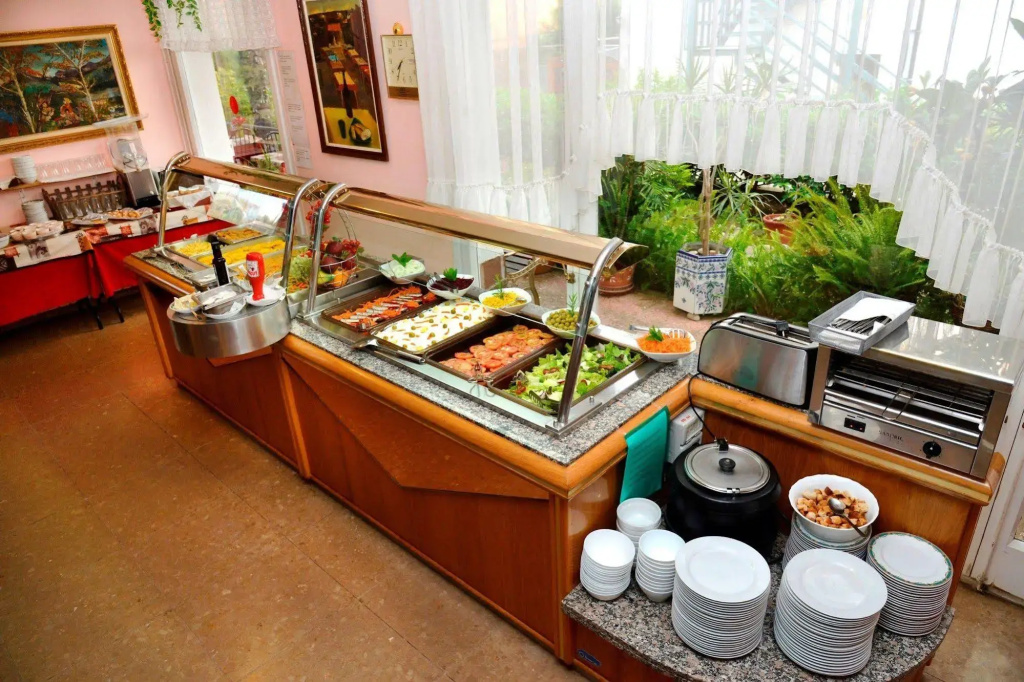 Hotel photo 12