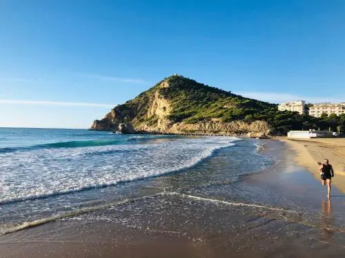 Beach & Waterfront