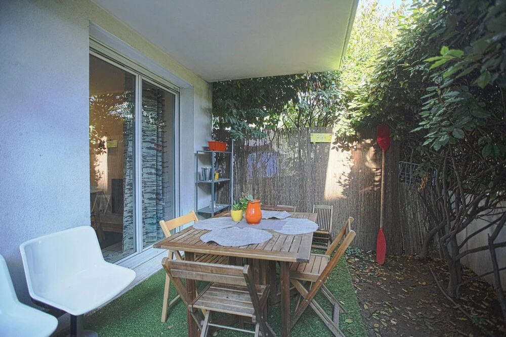 Bright apt With Garden and Parking Near Lyon