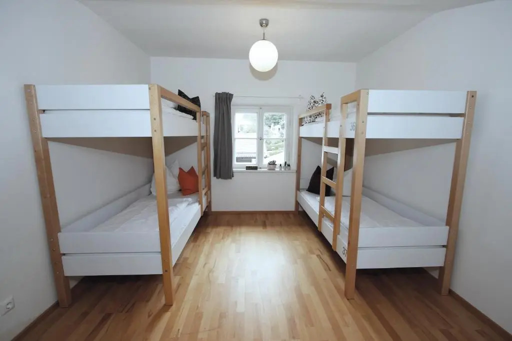 Berg Blick Jugendherberge mit Privatzimmer - фото 5