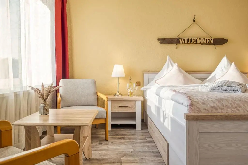 Pension Linde Prerow - Chambres