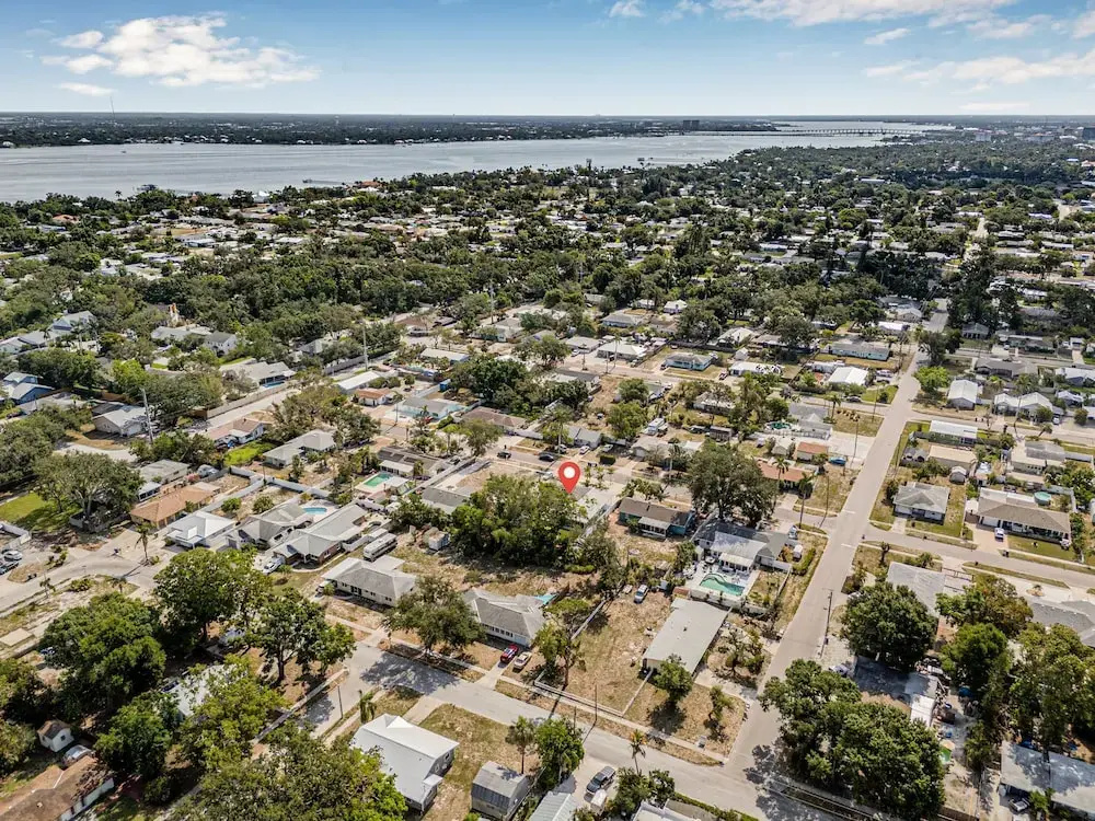 Coastal Sanctuary Near IMG and Beaches