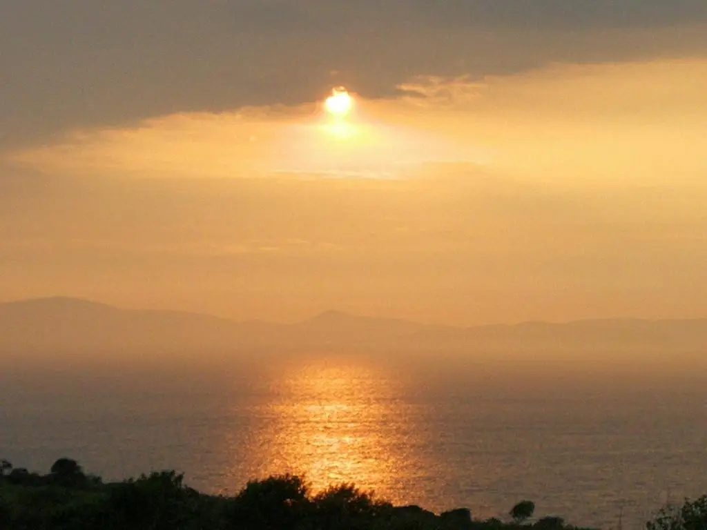 Deluxe Double room with sea view full double bed