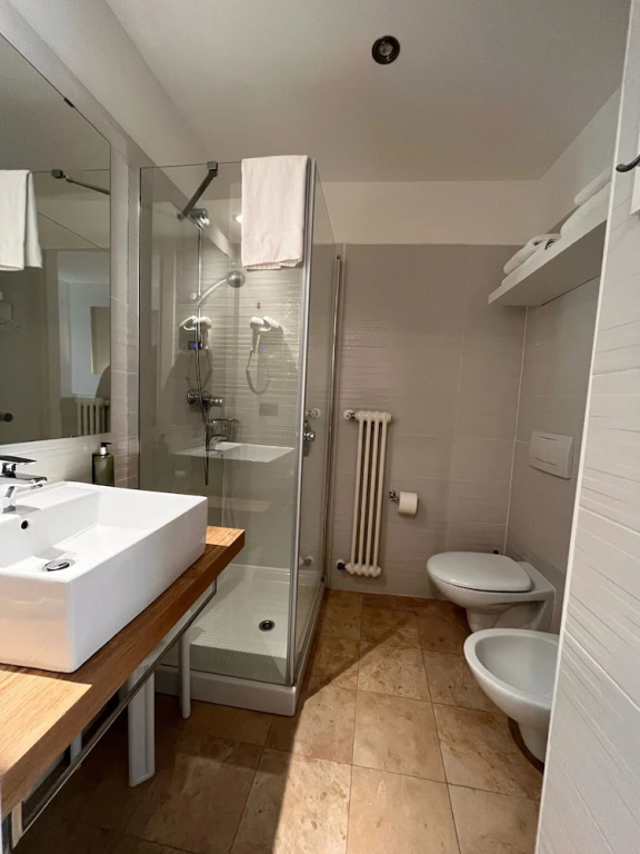 Standard Double room with balcony and with partial view (full double bed)
