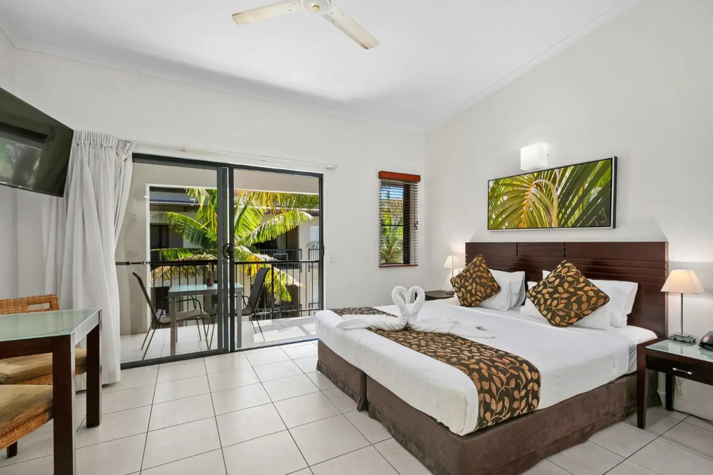 Blue Lagoon Resort by null
