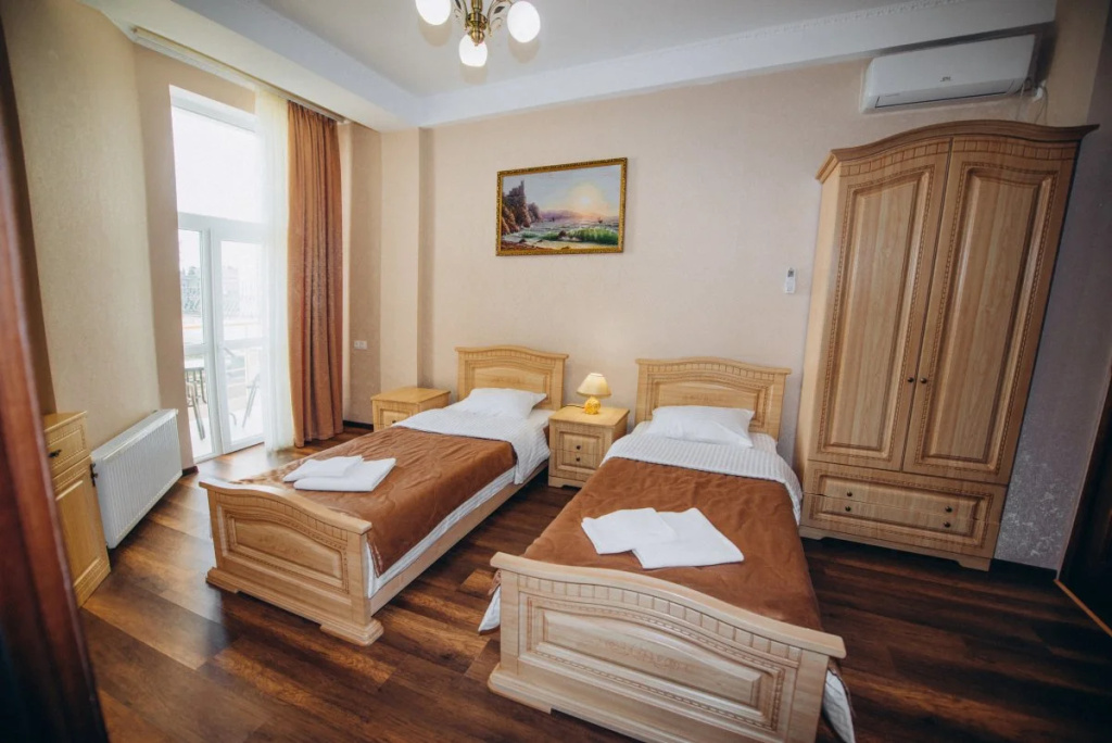 Hotel photo 2