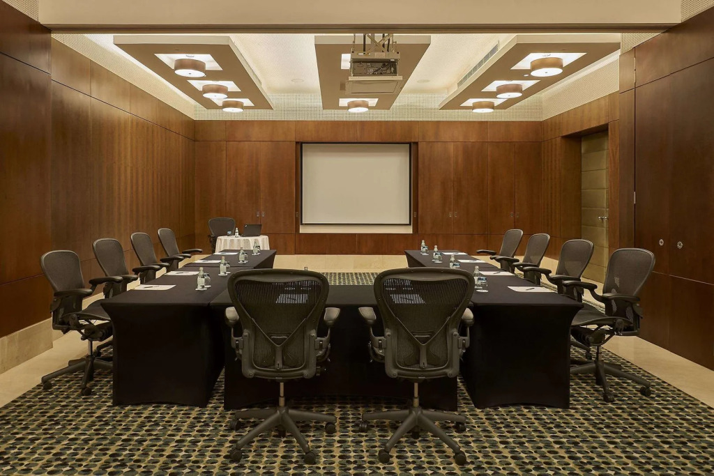 Safir Fintas Kuwait Hotel - фото 17