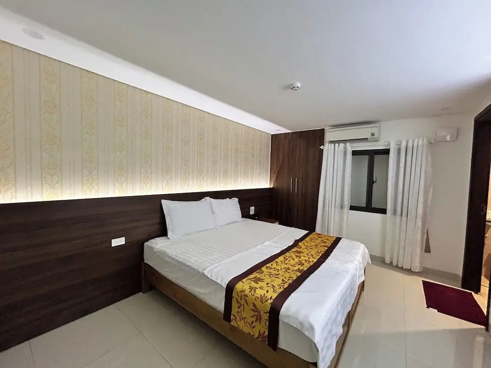 Economy room