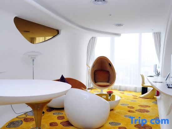 Люкс Deluxe в Guangzhou Planet Hotel