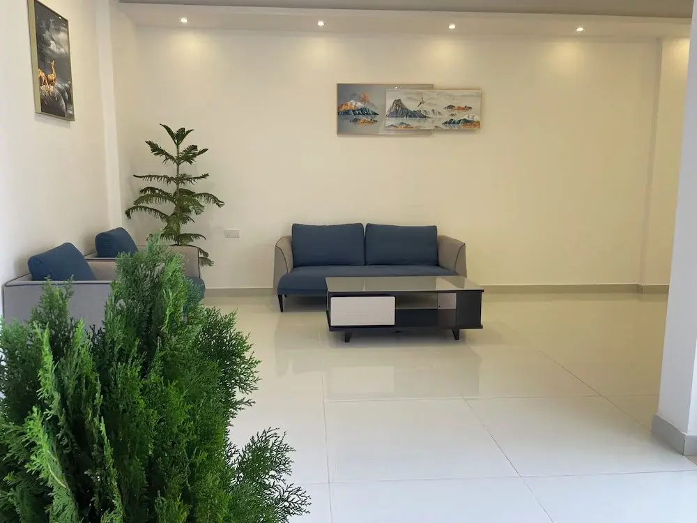 Lobby & Reception