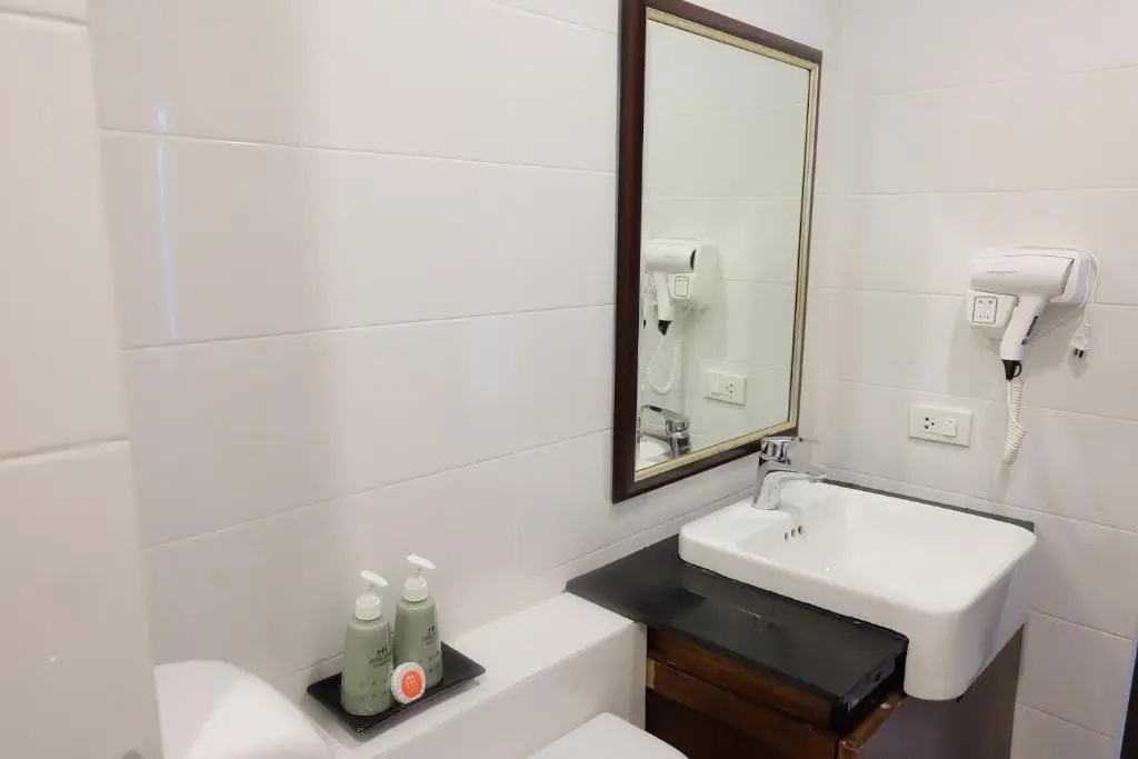 Superior Double room (full double bed)
