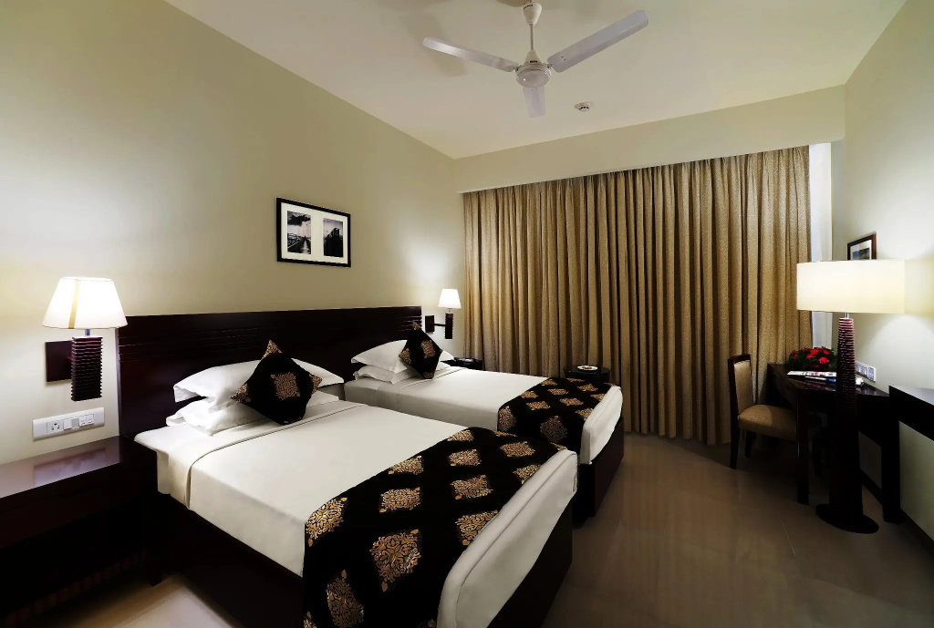 Superior Double room (full double bed)