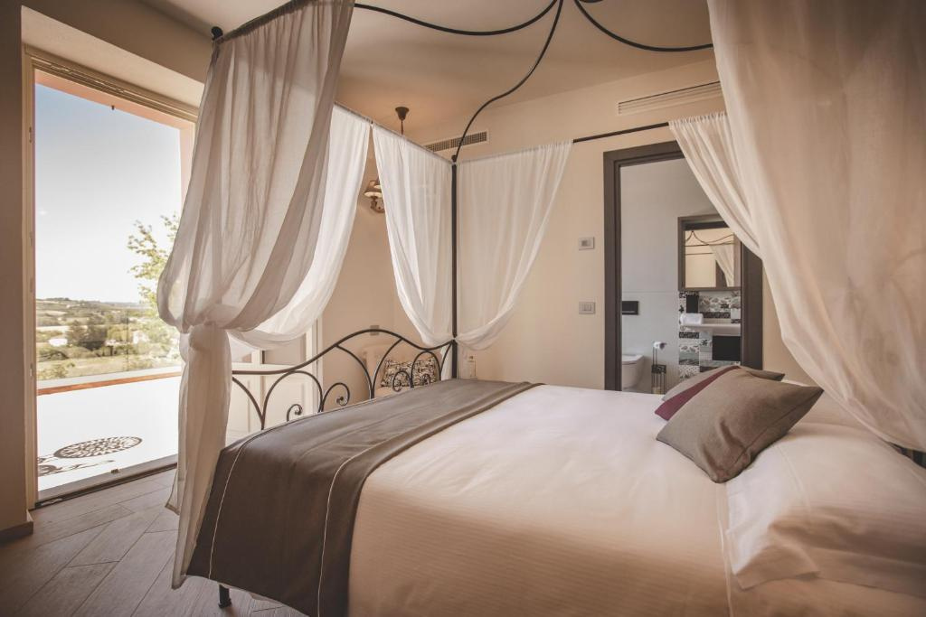 Standard room with balcony