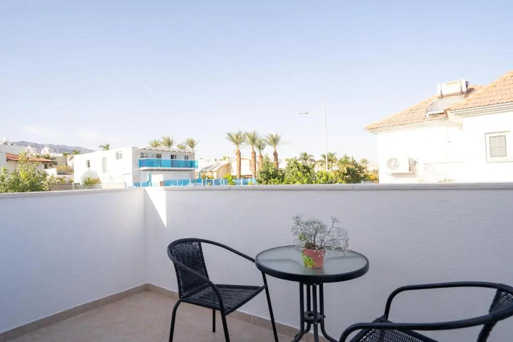 Deluxe Double room with balcony and with sea view (full double bed)