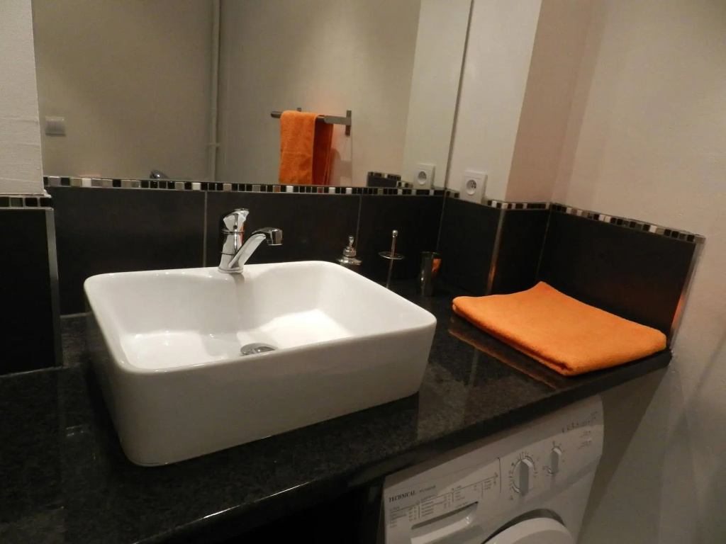 Voir la photo 4 — Studio Moderne Minimes
