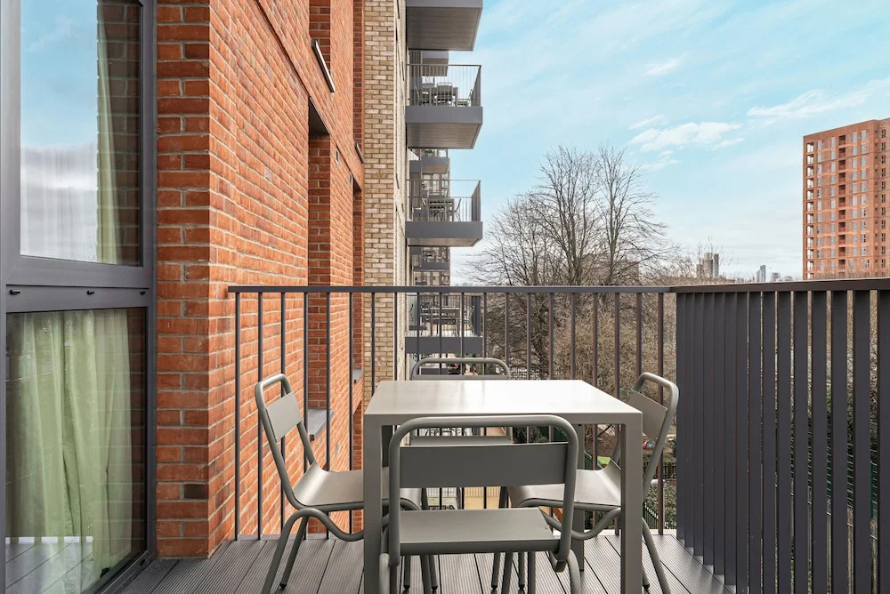 Spacious Flat in North London