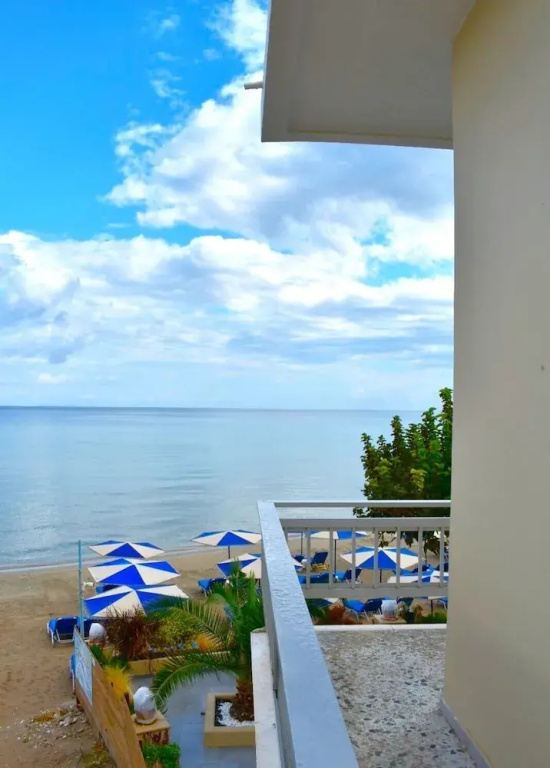 Standard Double room with sea view (full double bed)
