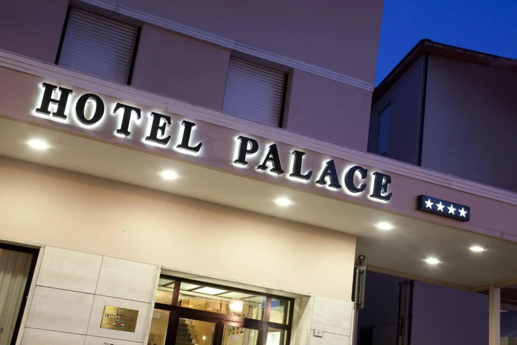 Palace Hotel - фото 21