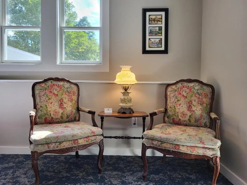 The Stowe Village Inn - Tap to explore photos