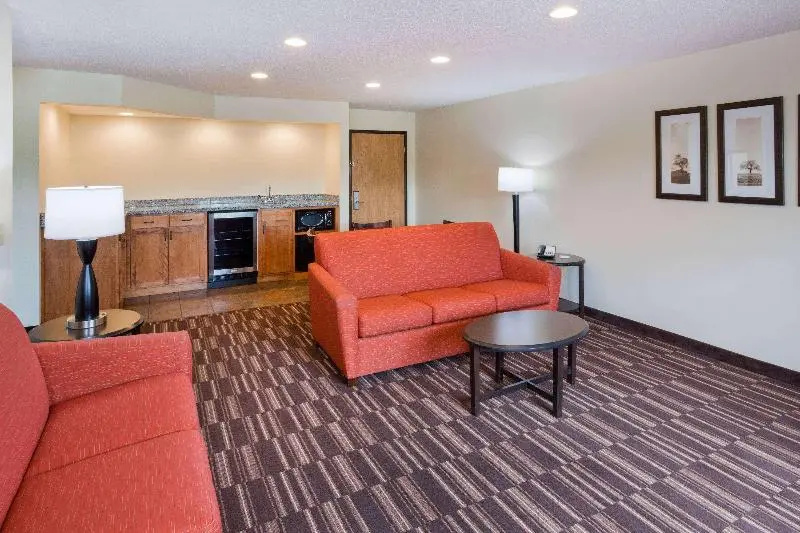 AmericInn by Wyndham Sartell - Chambres