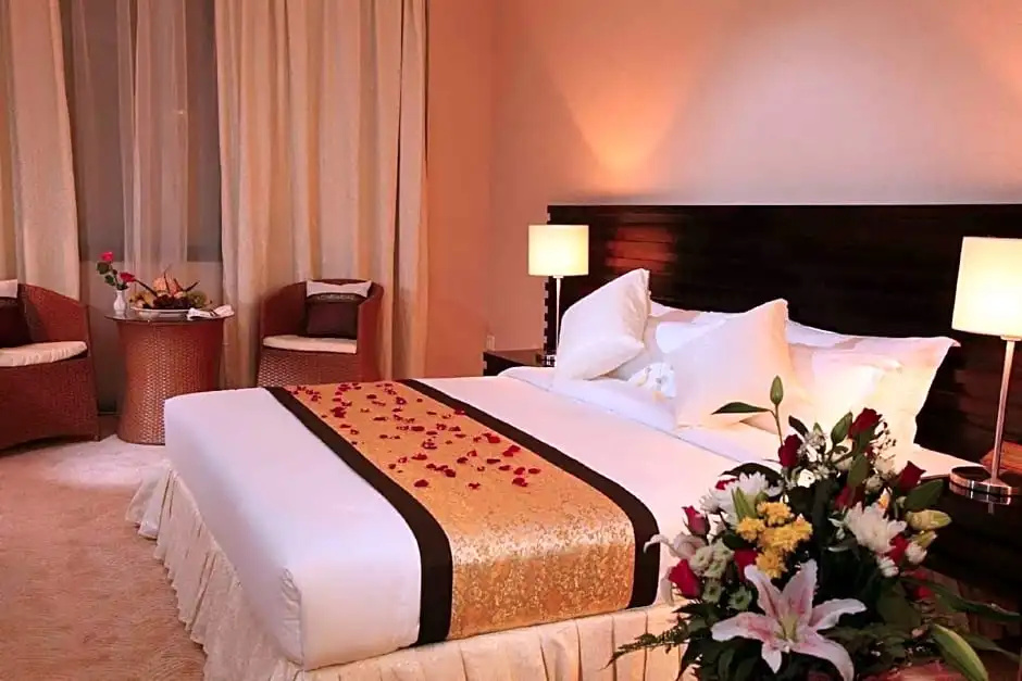 Deluxe Double room (full double bed)