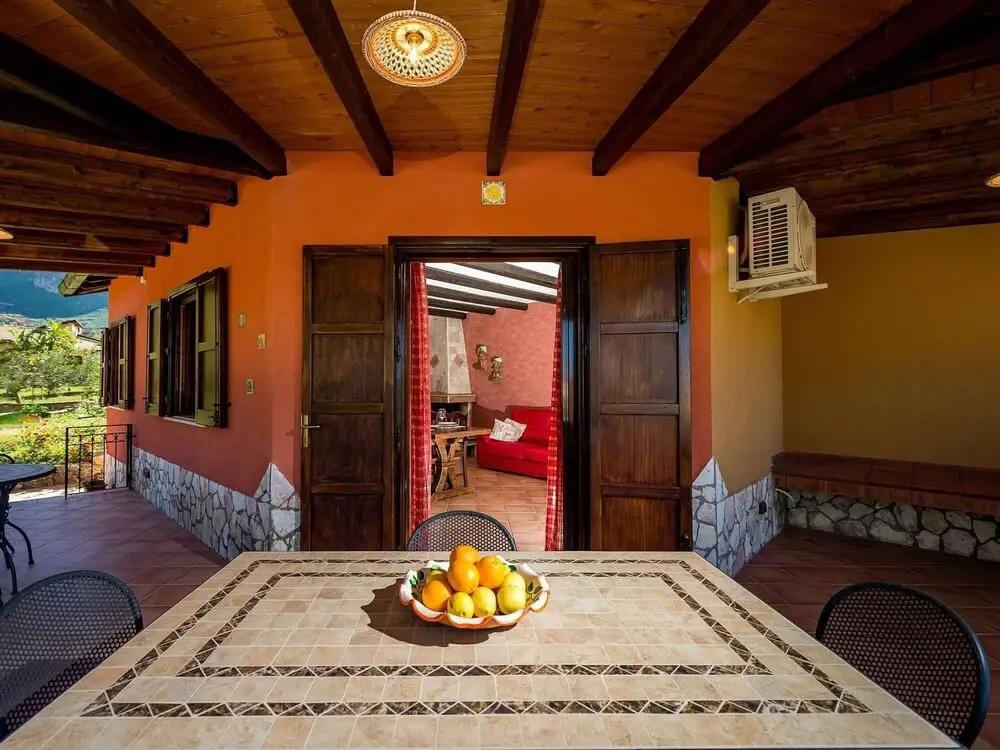Rustic Villa With Pool, Sicily