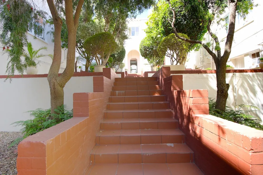 St Claire Court 19