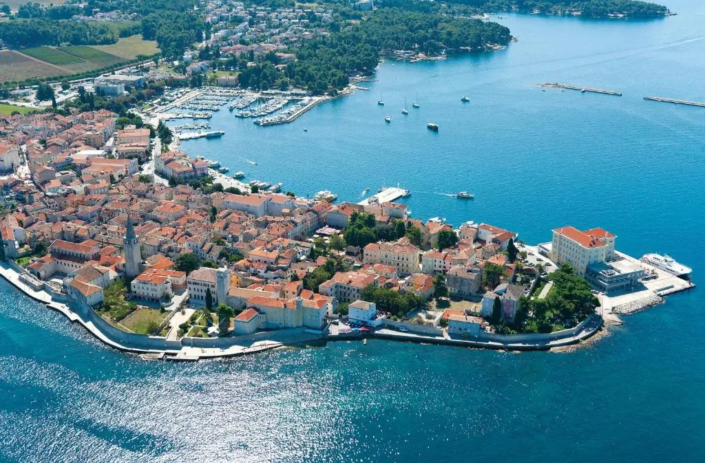 Beach & Waterfront