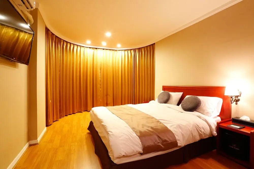 Anmyeondo Plaza Hotel - Chambres