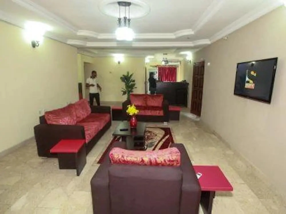 3 Bedrooms Deluxe Apartment
