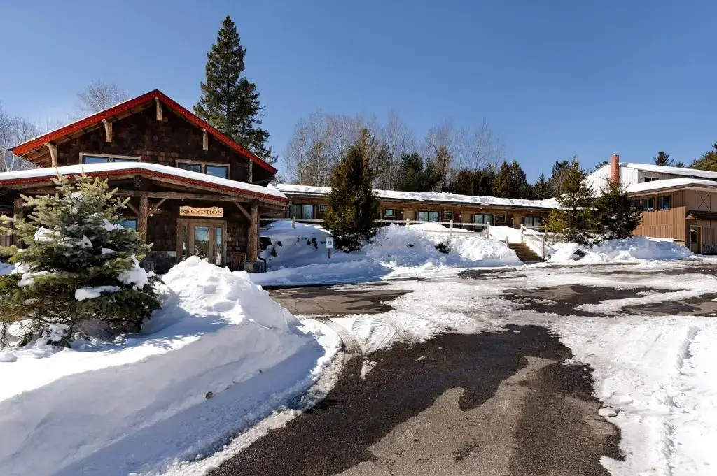Adirondack Spruce Lodge - Général
