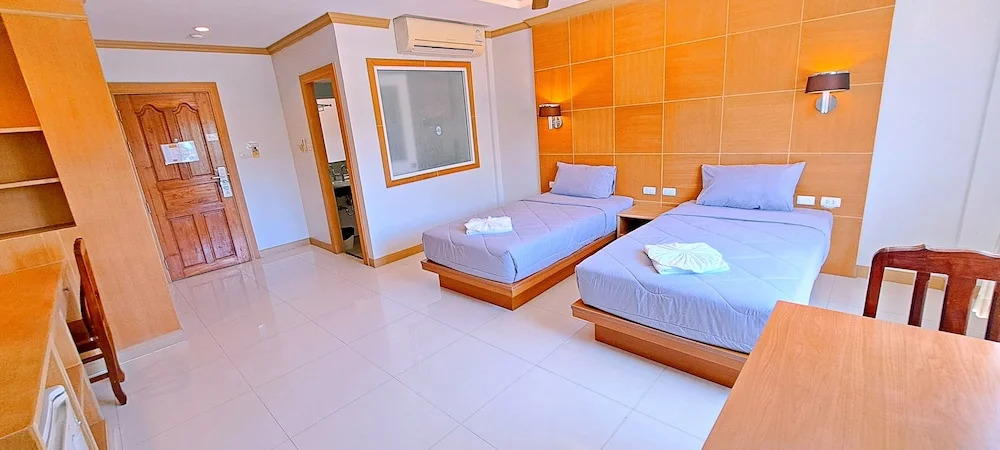 Двухместный номер Standard 2 отдельные кровати в Green Harbor Hotel & Service Apartment