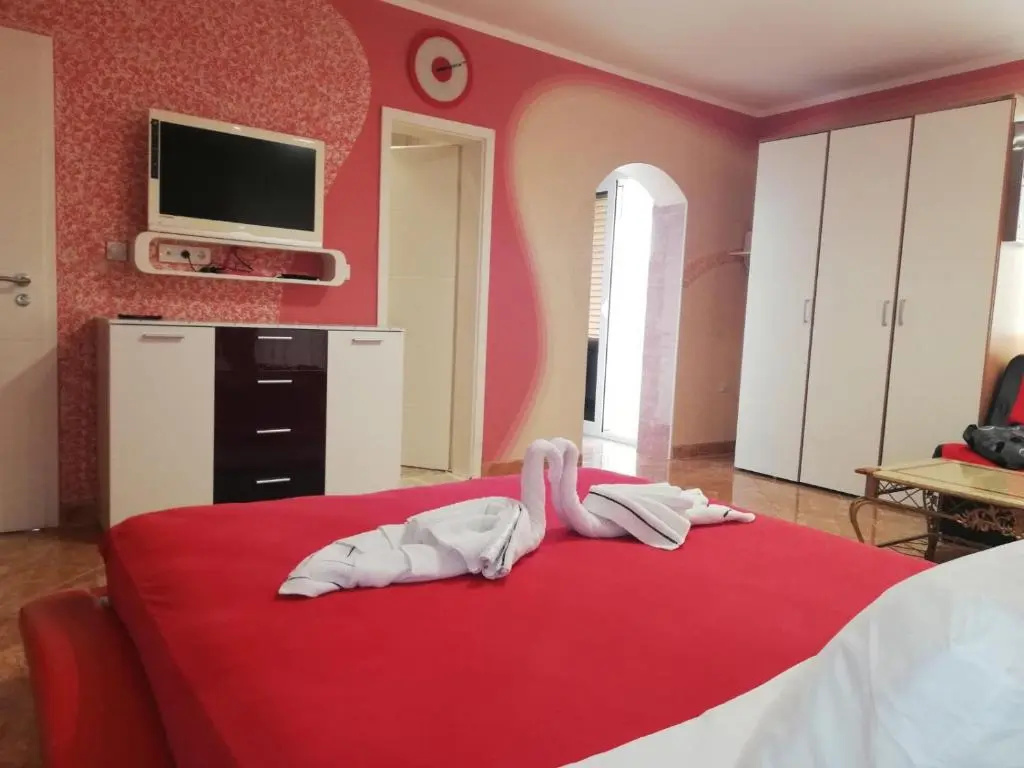 1 Bedroom Single Apartment with balcony and with sea view