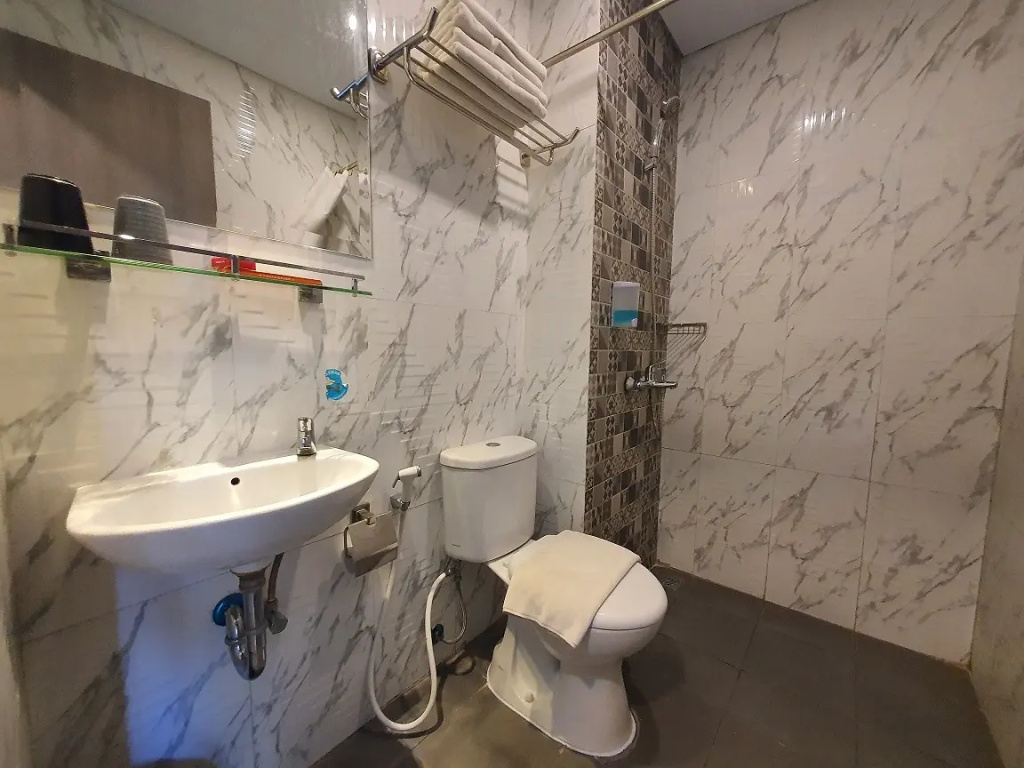 Standard Double room (full double bed)