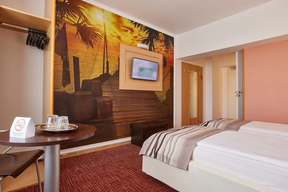 Hotel photo 1
