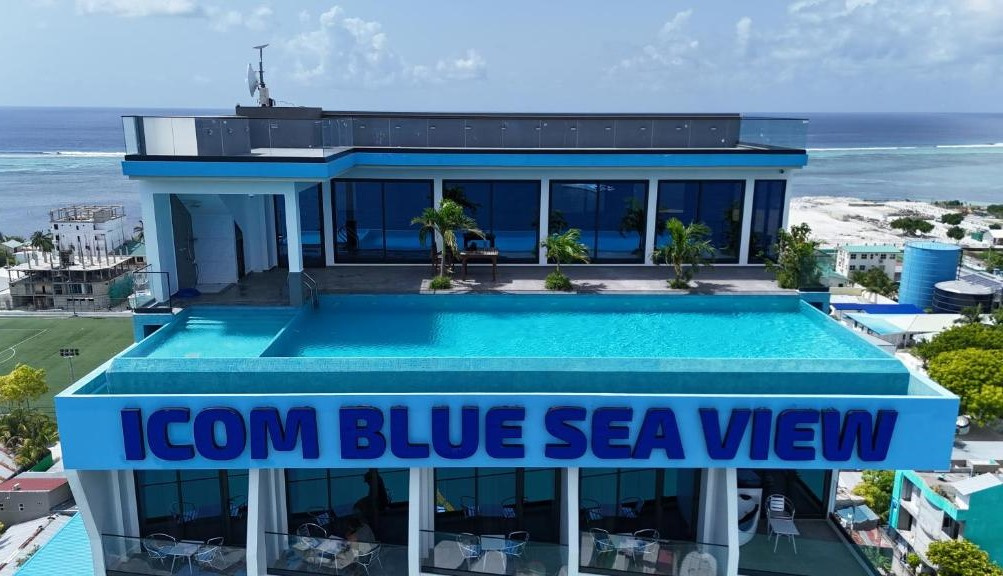 iCom Blue Seaview
